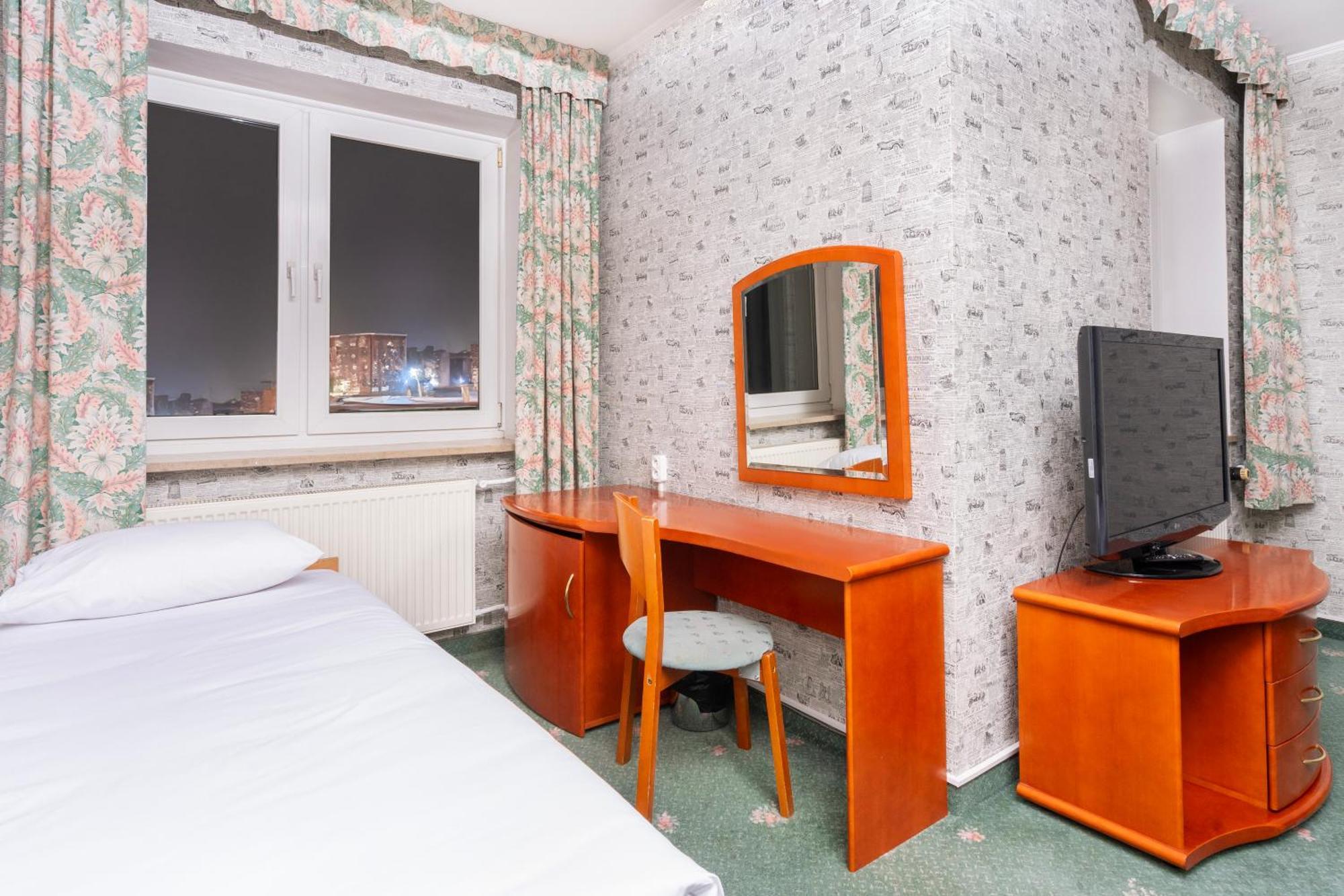 Hotel Victory Home Varsó Kültér fotó