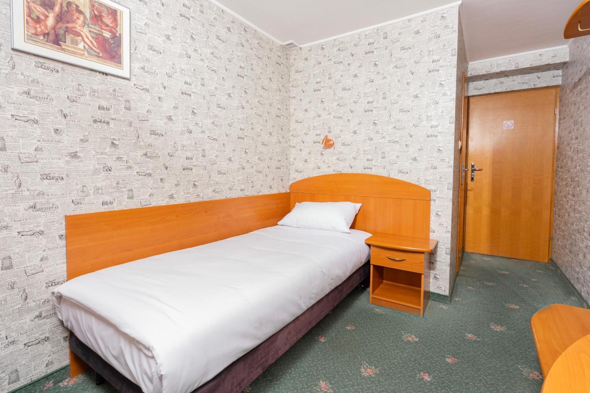 Hotel Victory Home Varsó Kültér fotó